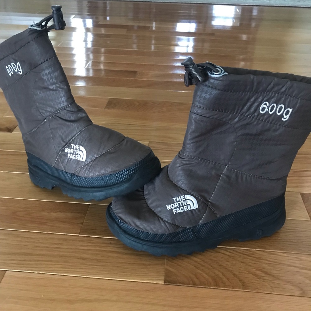 Kids boots